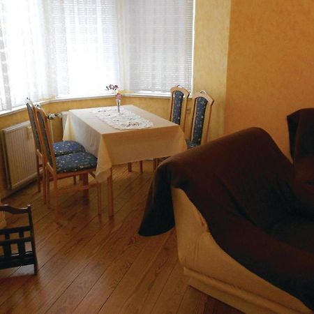 וארן Lovely Apartment In Waren-Mueritz With Kitchen מראה חיצוני תמונה