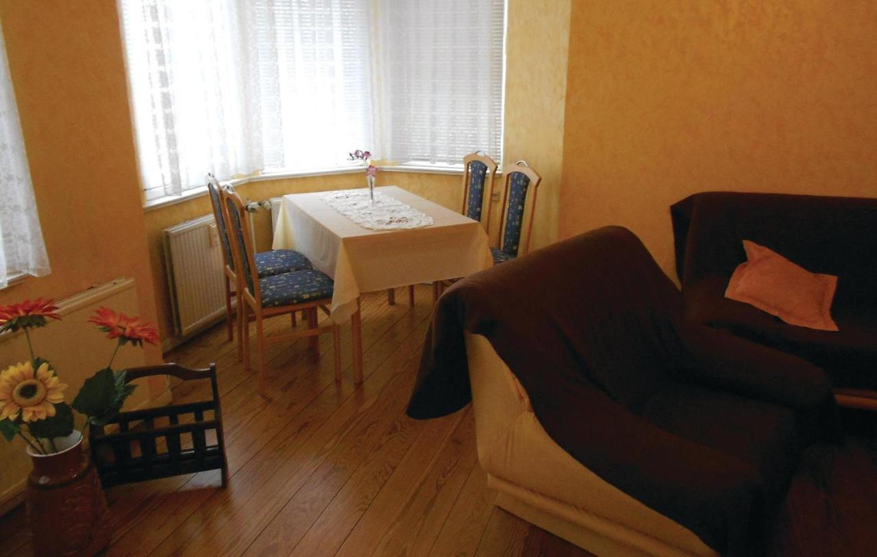 וארן Lovely Apartment In Waren-Mueritz With Kitchen מראה חיצוני תמונה
